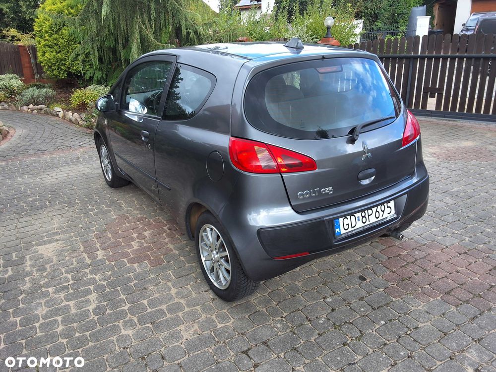 Mitsubishi Colt 2006 photo 3