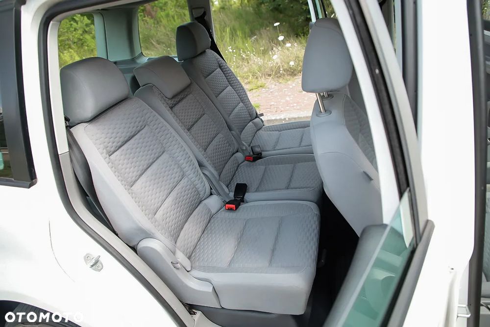 Volkswagen Touran 2.0 TDI DPF Trendline - 20