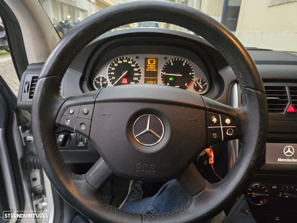 Mercedes-Benz B 200 CDi - 15