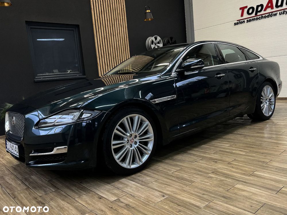 Jaguar XJ 3.0 D V6 Premium Luxury - 14