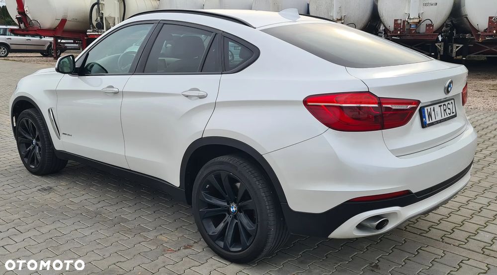 BMW X6 xDrive30d - 12