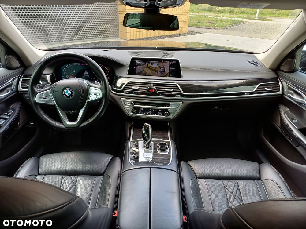 BMW Seria 7 740d xDrive - 15