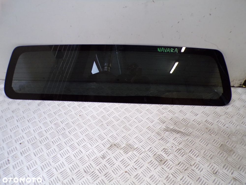 SZYBA TYLNA PODGRZEWANA NISSAN NAVARA D23 - 1