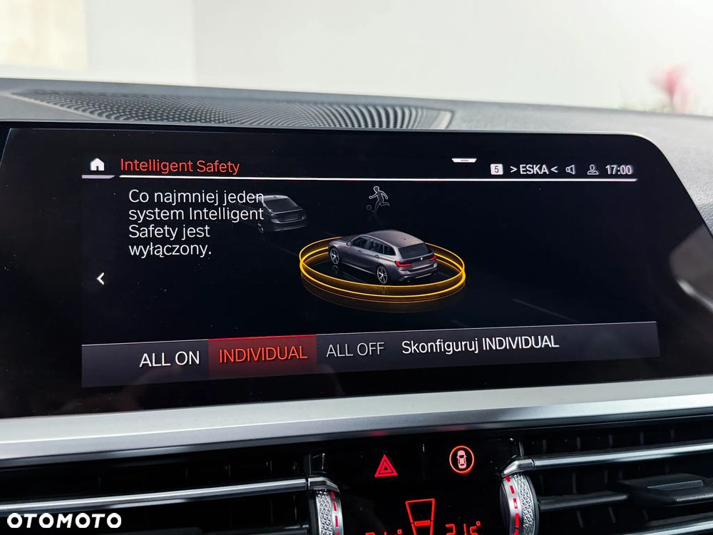 BMW Seria 3 320d xDrive M Sport Shadow - 32