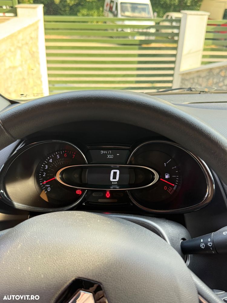 Renault Clio - 7