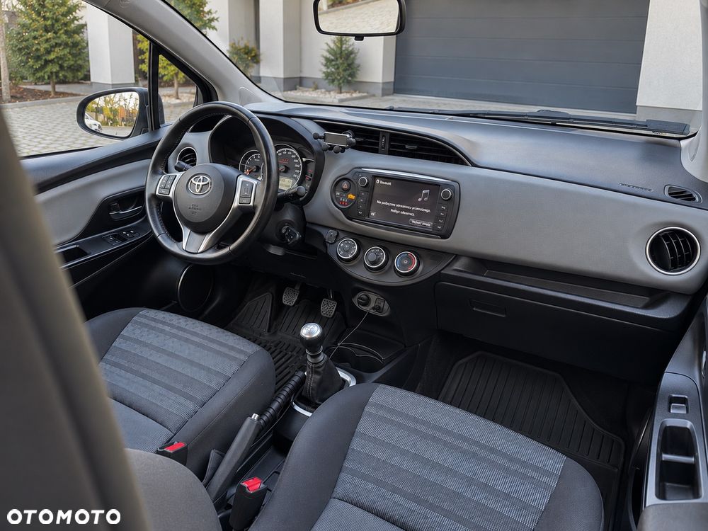 Toyota Yaris 1.33 Premium EU6 - 15