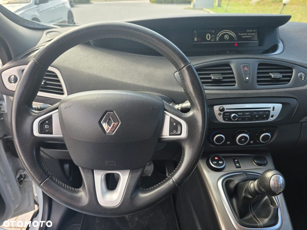 Renault Scenic - 22