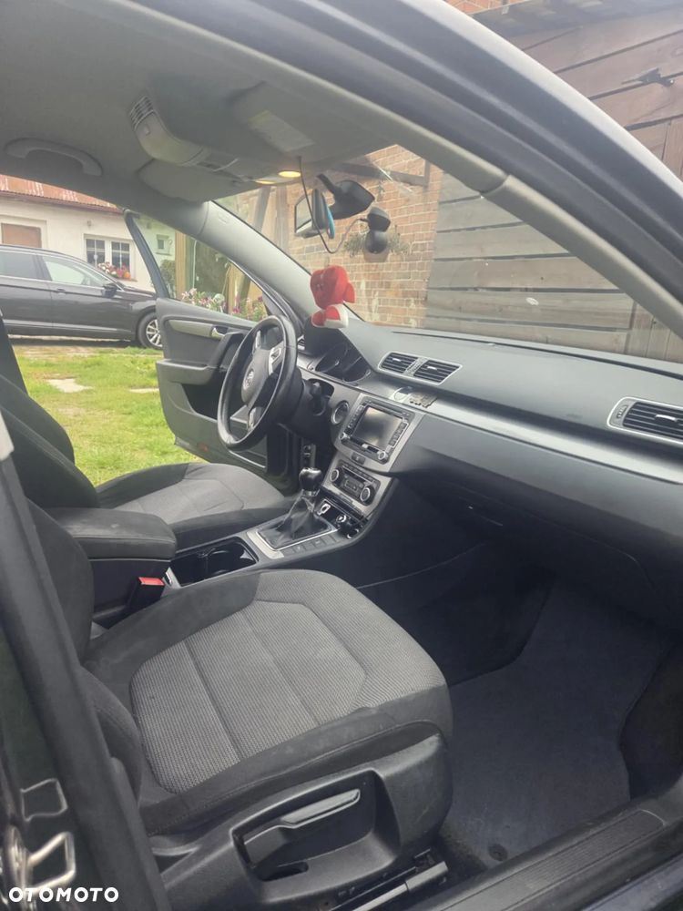 Volkswagen Passat Variant 2.0 TDI 4Motion BlueMotion Technol Comfortline - 8