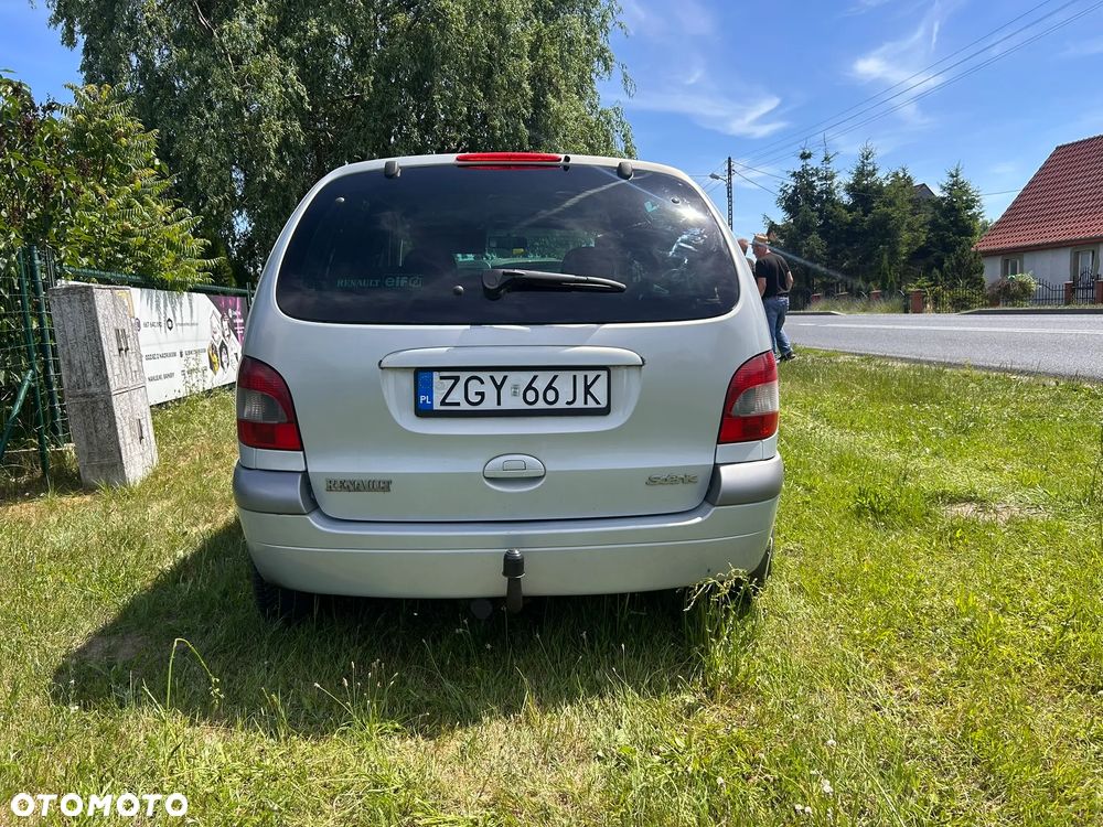 Renault Scenic 1.9 dCi Authentique - 6