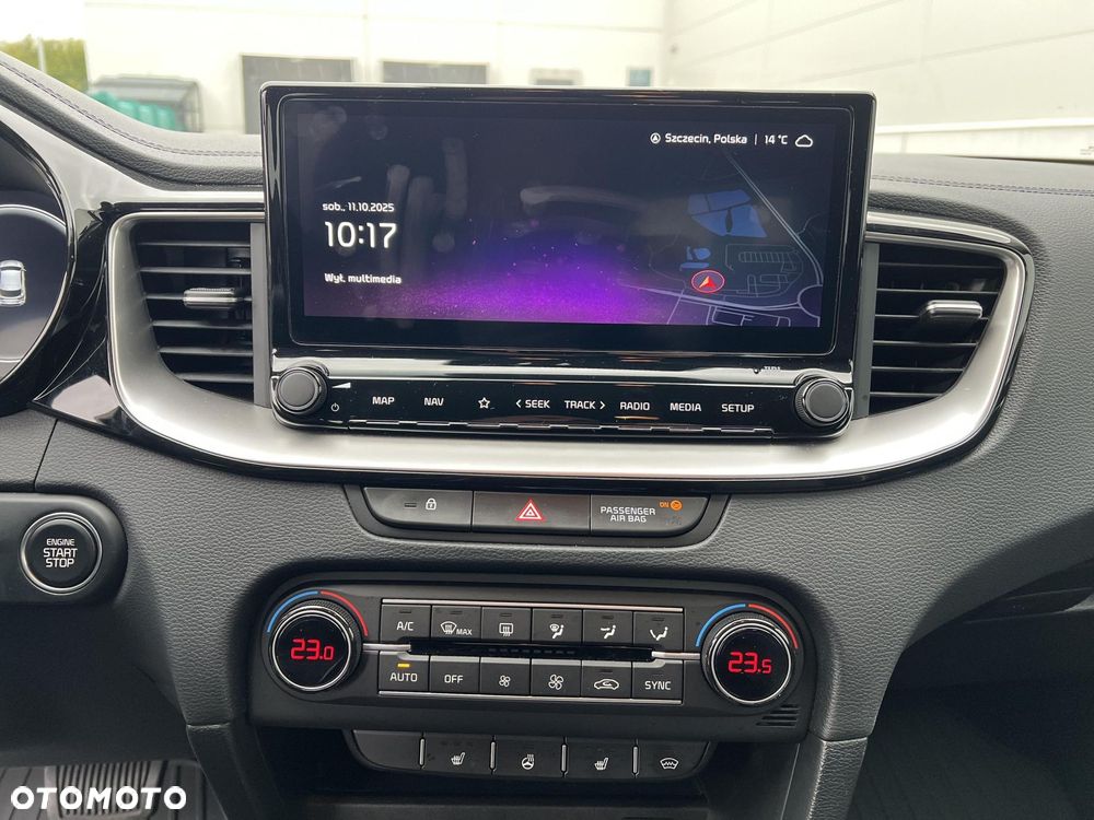 Kia XCeed - 12