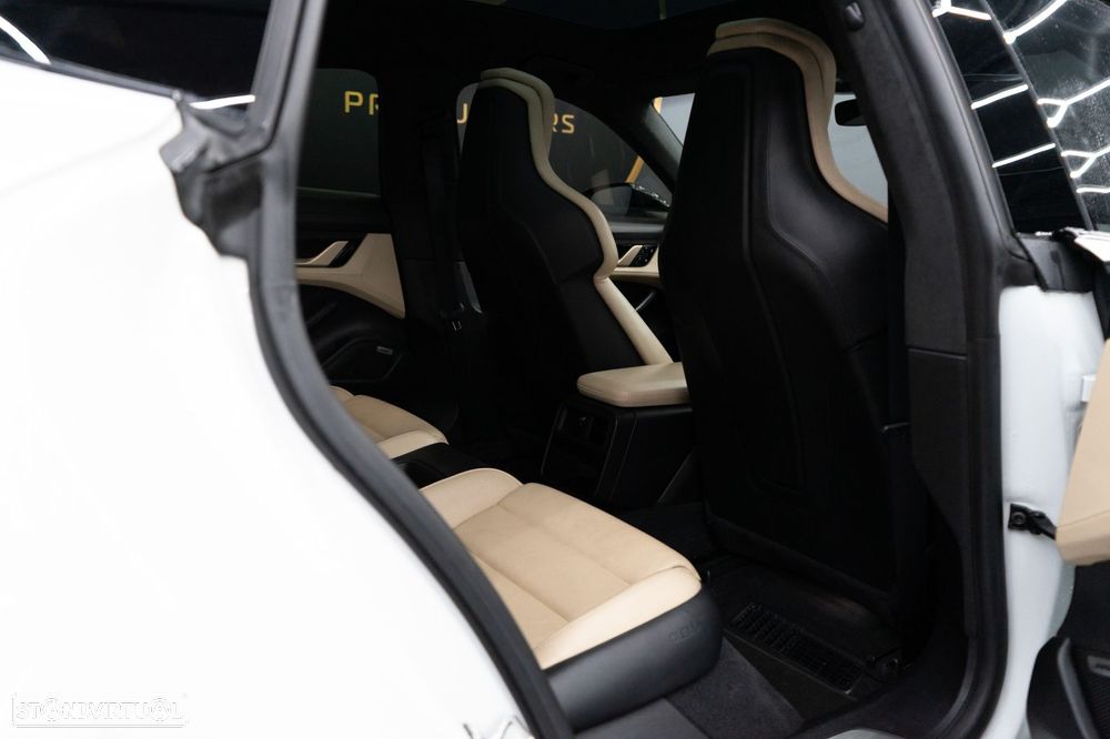 Porsche Taycan Turbo - 53