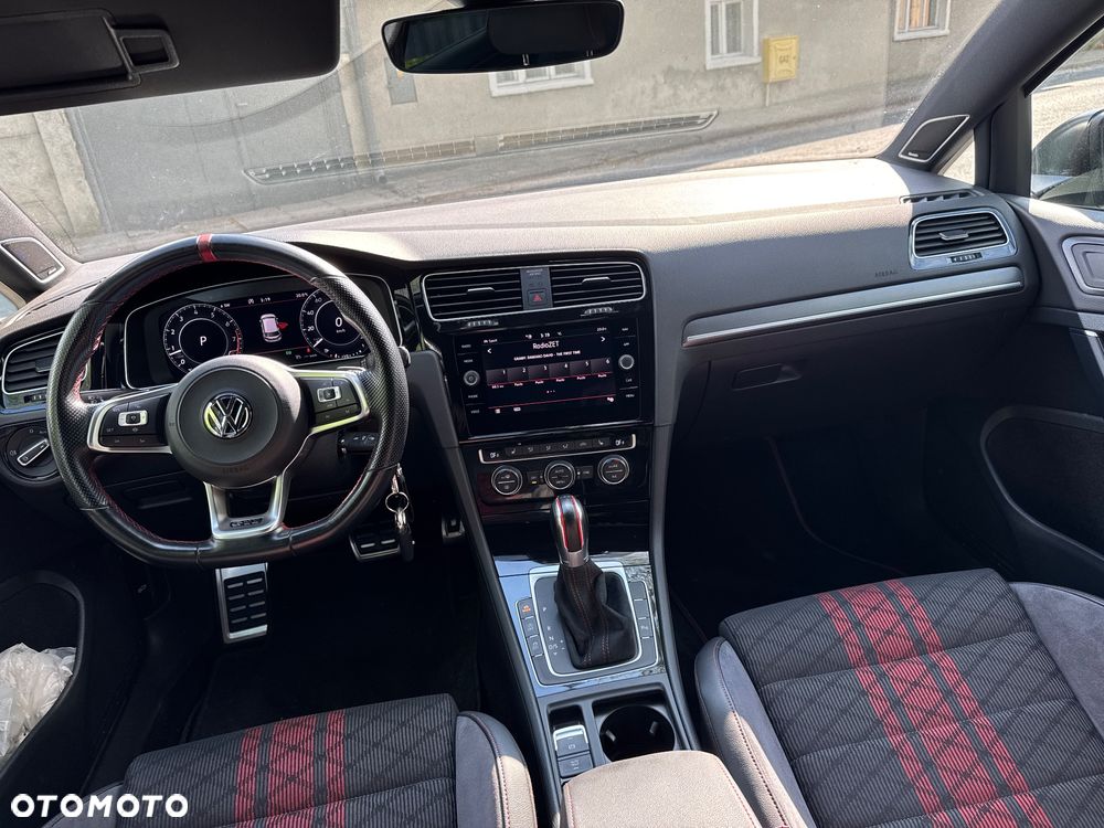 Volkswagen Golf GTI TCR 2.0 TSI OPF DSG - 10