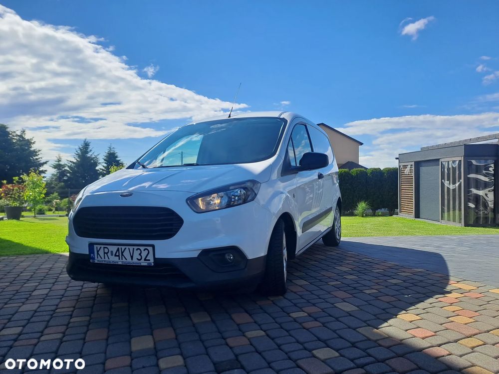 Ford Transit Courier - 6