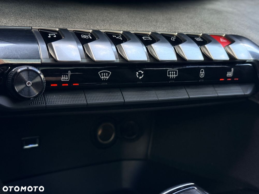 Peugeot 5008 BlueHDi 180 EAT8 GT - 17