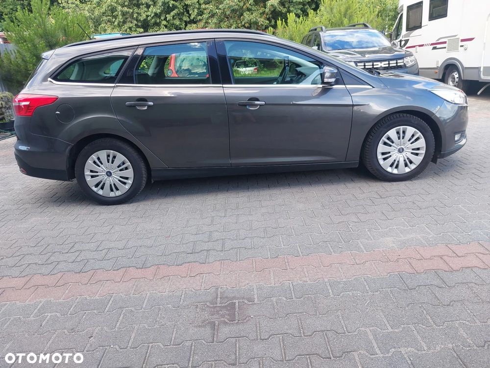 Ford Focus - 11