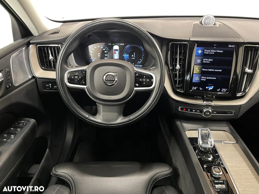 Volvo XC 60 Recharge T8 Twin Engine eAWD Inscription - 7