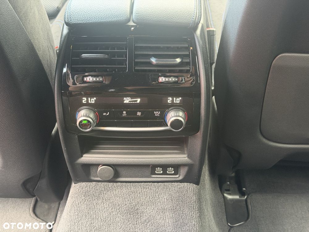 BMW Seria 5 520d xDrive M Sport Edition - 25