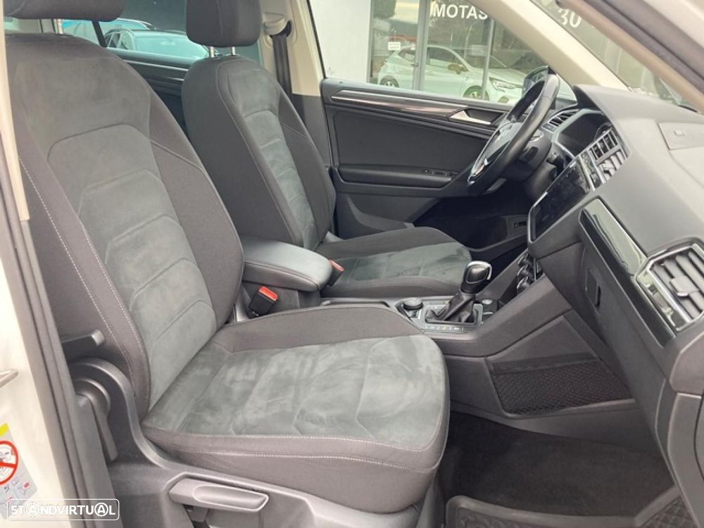 VW Tiguan 2.0 TDI R-Line DSG 4Motion - 28