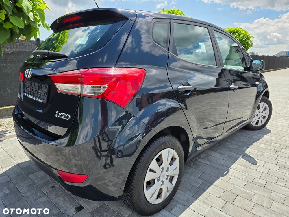 Hyundai ix20 1.4 blue Comfort - 21