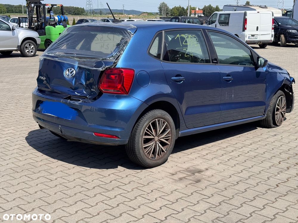 Volkswagen Polo 1.2 TSI Blue Motion Technology Allstar - 9
