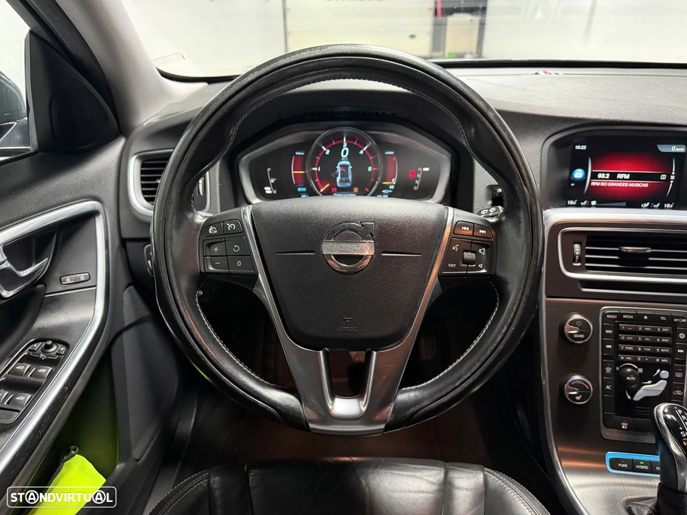 Volvo V60 D6 Plug-In-Hybrid AWD Geartronic Summum - 7