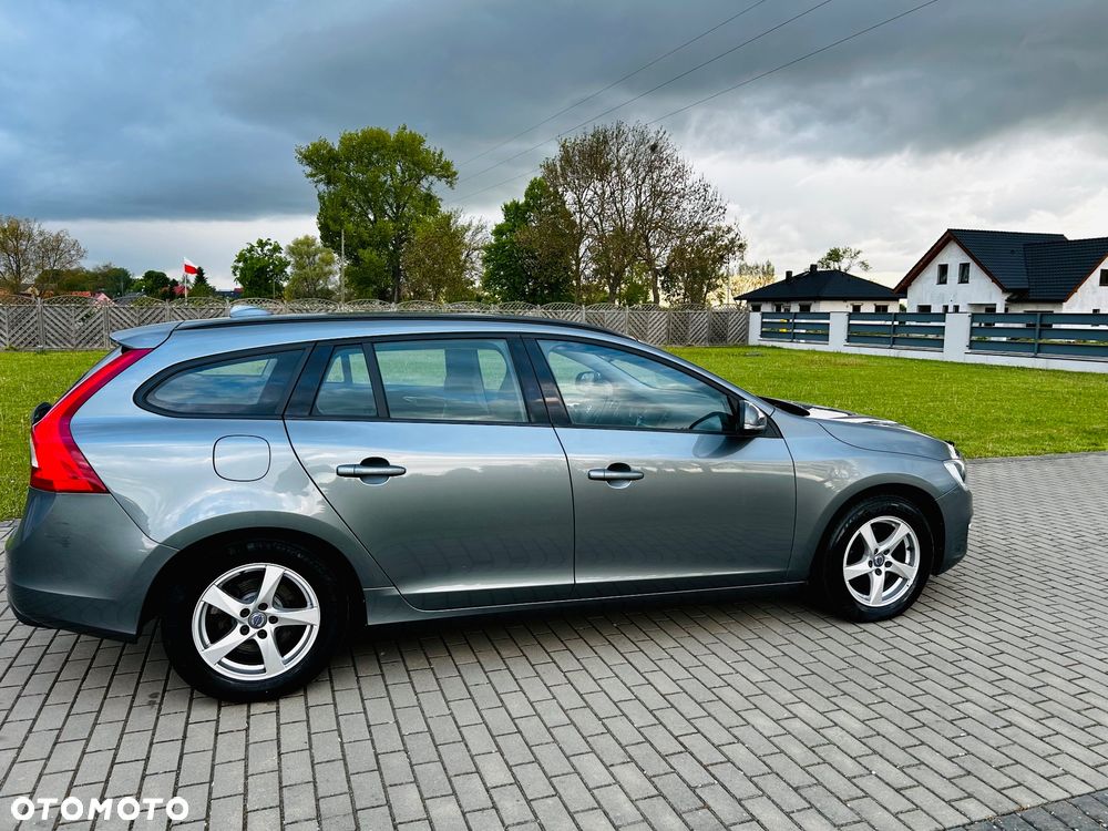 Volvo V60 D3 Kinetic - 11