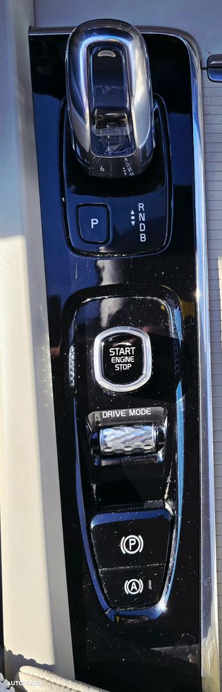 Volvo XC 60 T8 Twin Engine AWD Momentum - 7