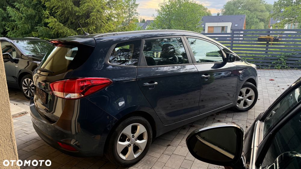 Kia Carens 1.6 GDI Dream Team Edition - 8