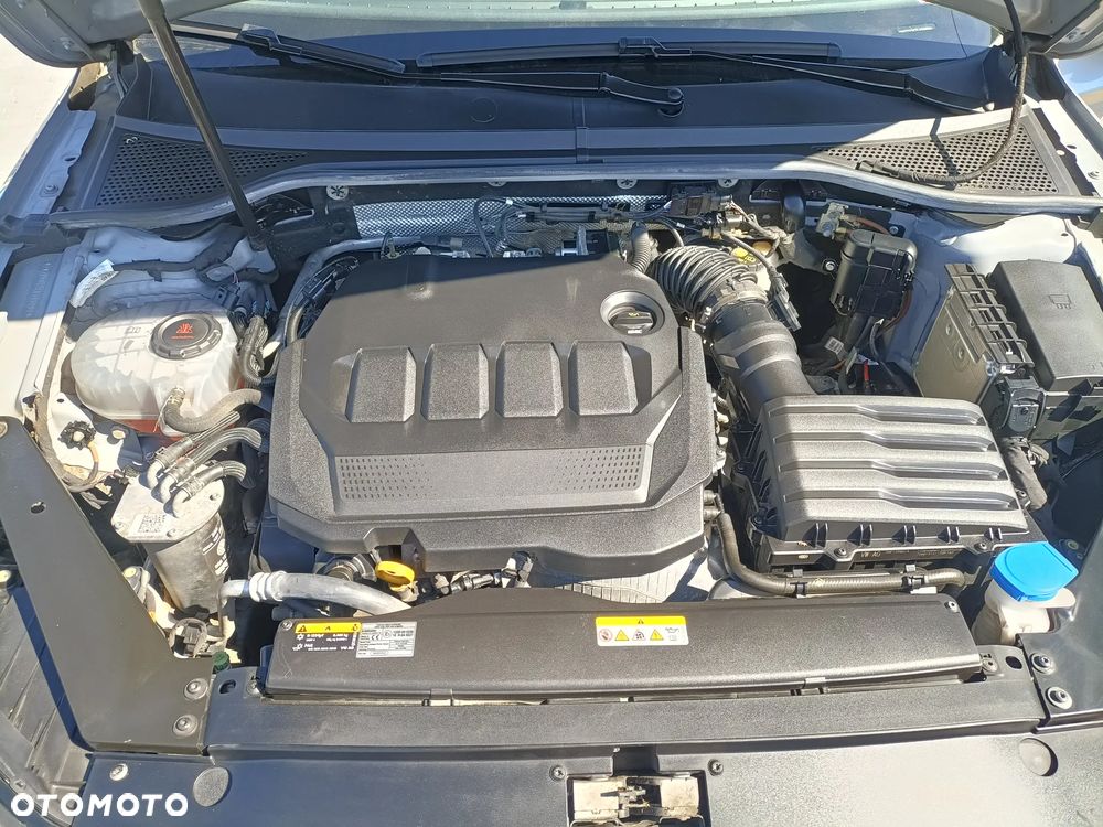 Volkswagen Passat 2.0 TDI SCR DSG Comfortline - 35
