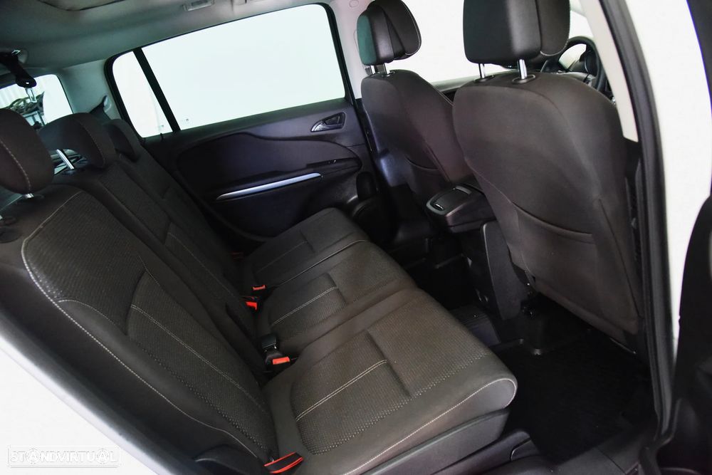 Opel Zafira 1.6 CDTi Innovation S/S - 24