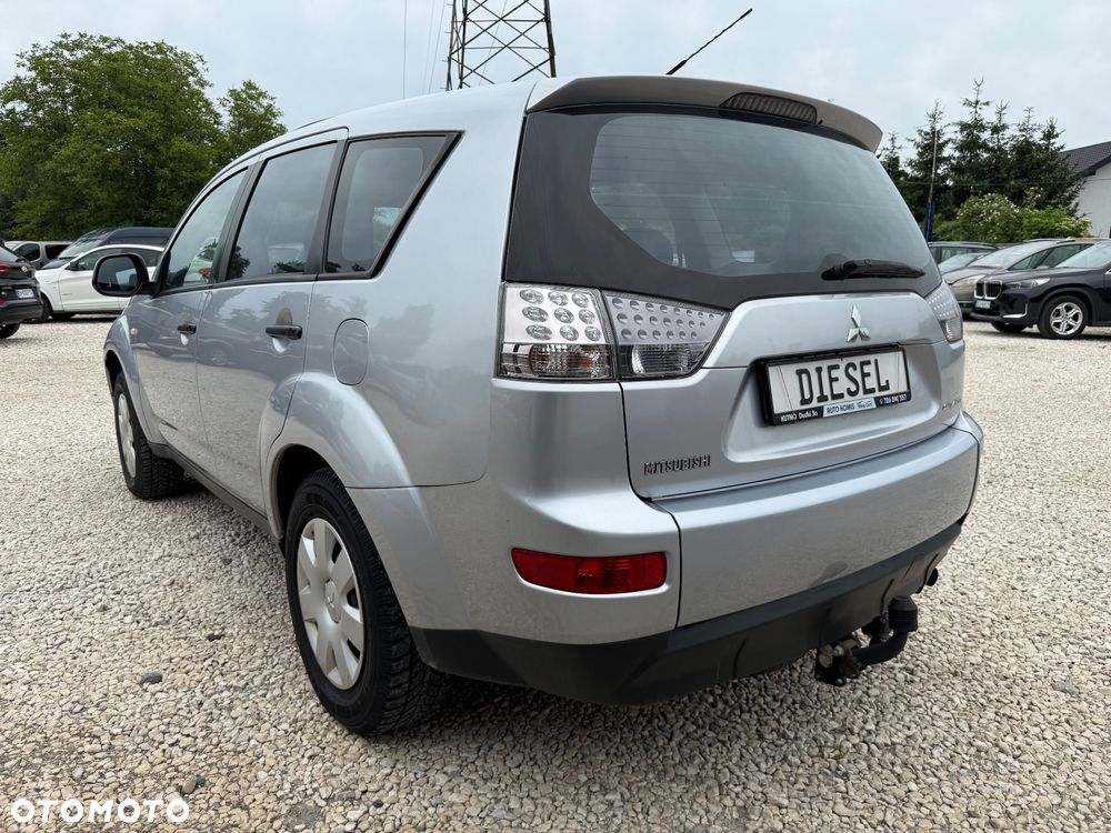 Mitsubishi Outlander 2.0 DID Intense + - 20
