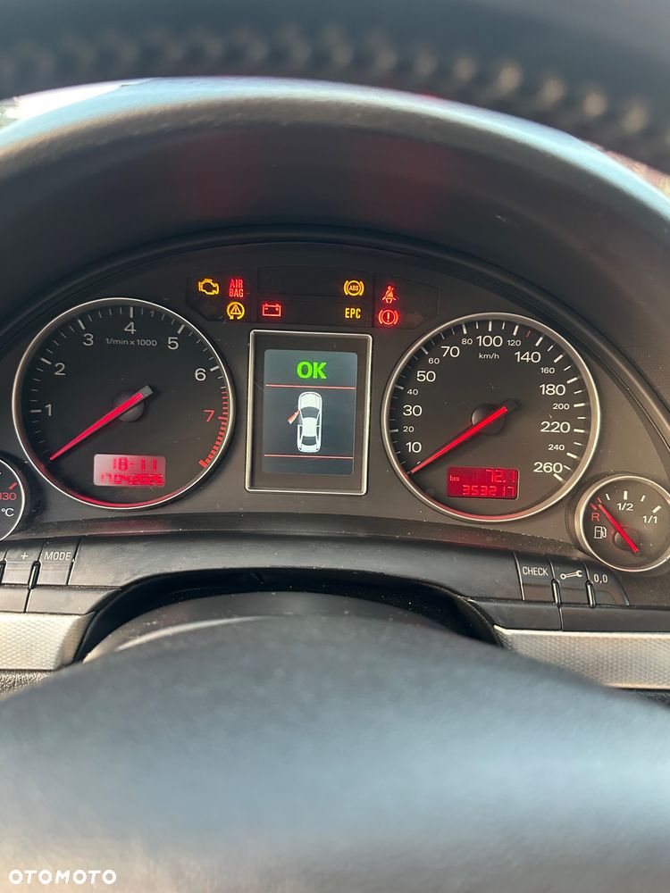 Audi A4 Limousine 3 - 15