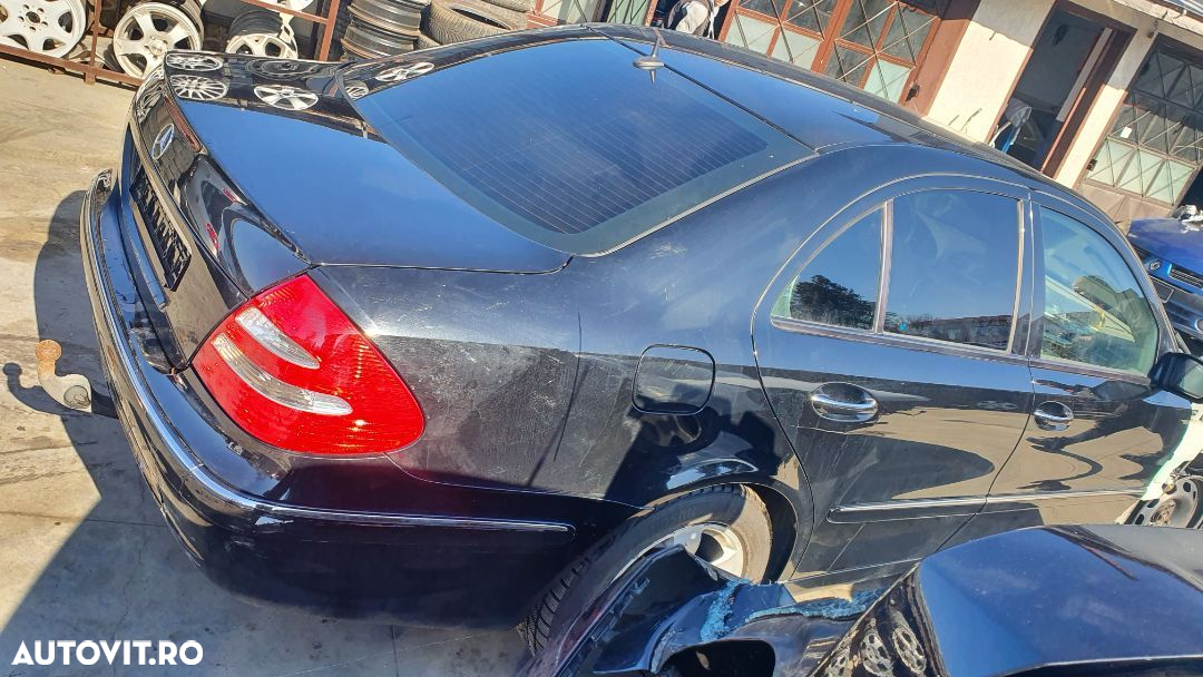 Dezmembram  Mercedes E220 W211 an 2005 2.2d automat - 6