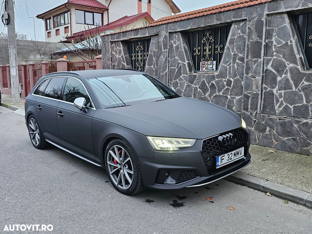 Audi S4 - 1