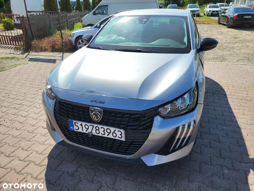 Peugeot 208 Benzin 100 Allure - 19