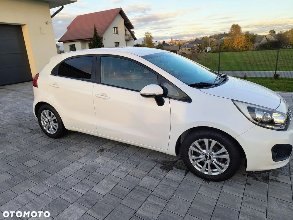 Kia Rio - 8