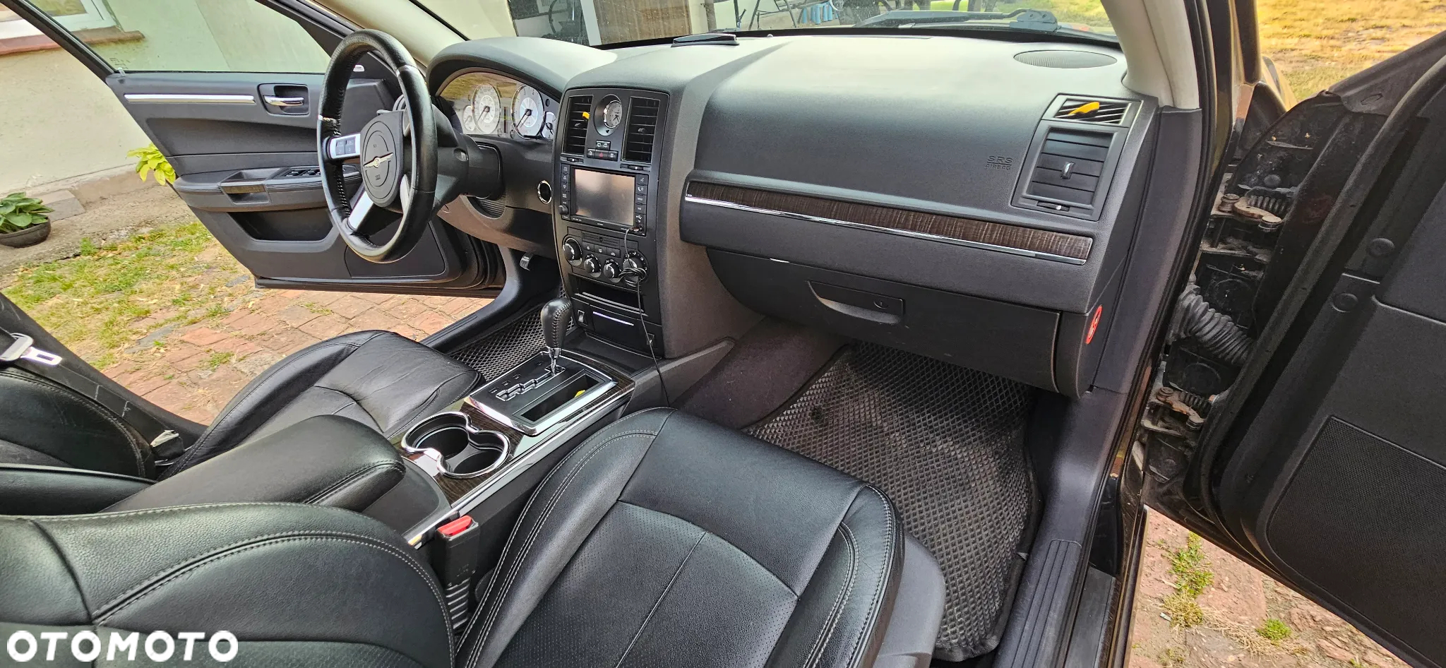 Chrysler 300C 3.0 V6 CRD - 11