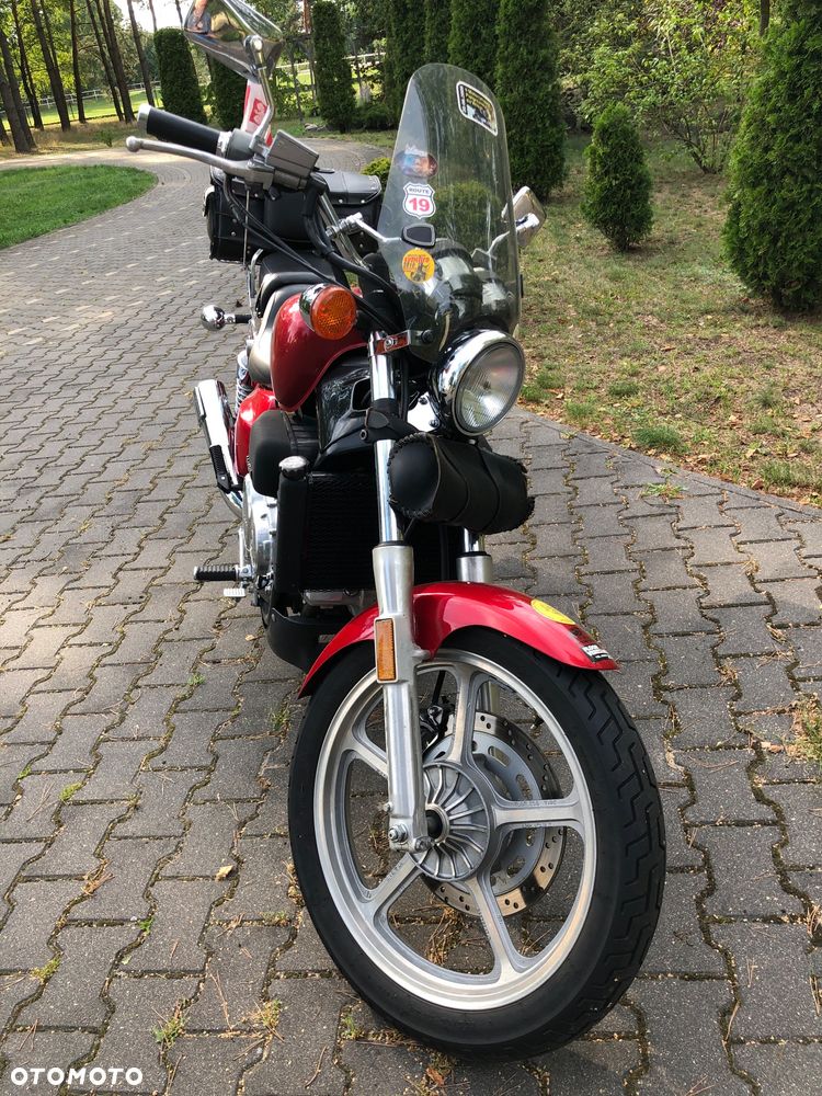Honda VF - 3
