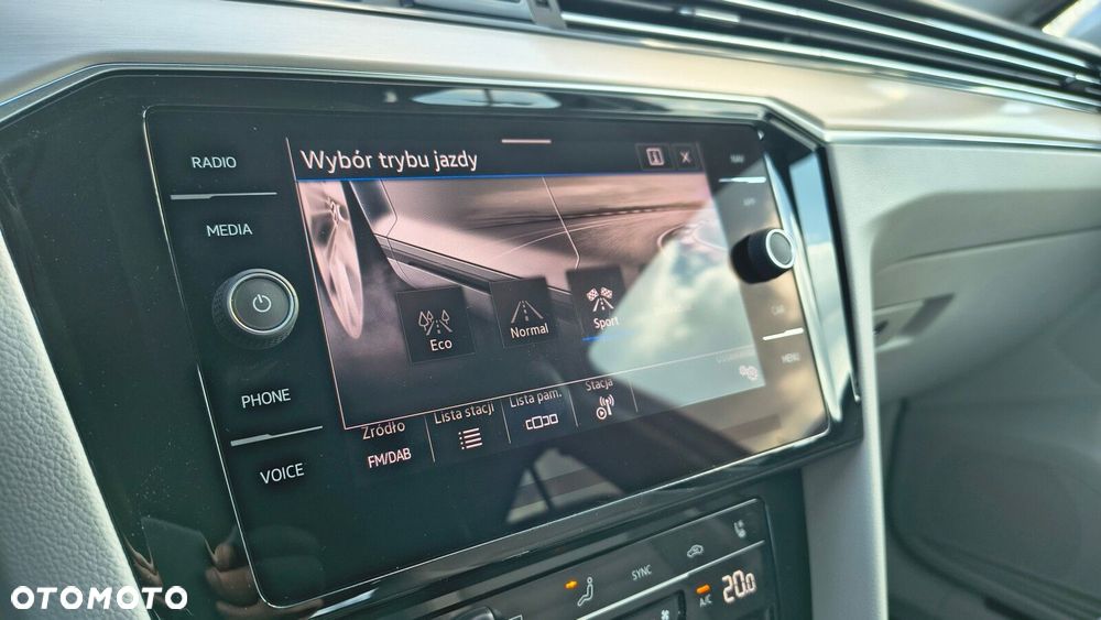 Volkswagen Passat - 23