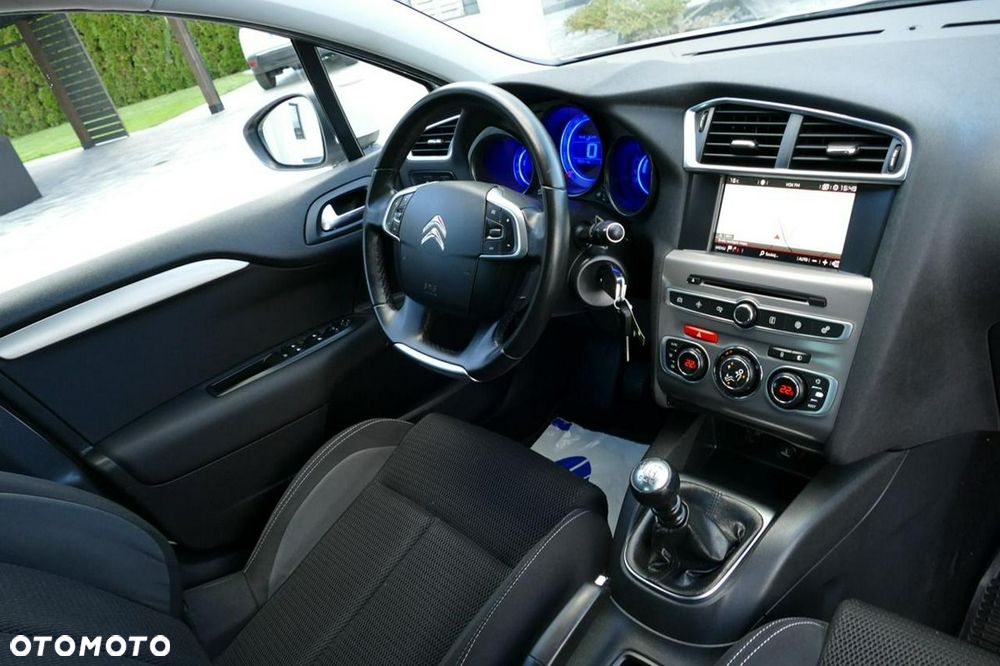 Citroën C4 1.2 e-THP Exclusive - 28