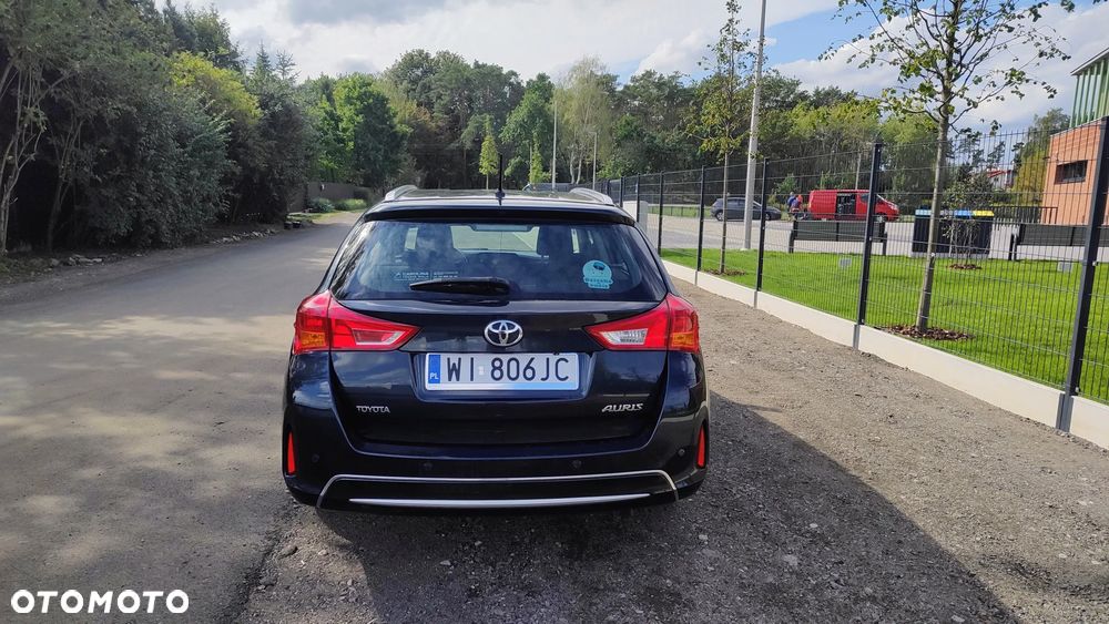 Toyota Auris 1.4 D-4D Premium Comfort - 7
