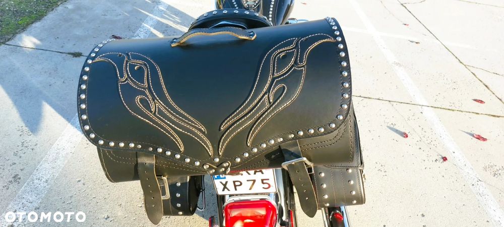 Suzuki VL 800 Volusia - Boulevard C50 - 13