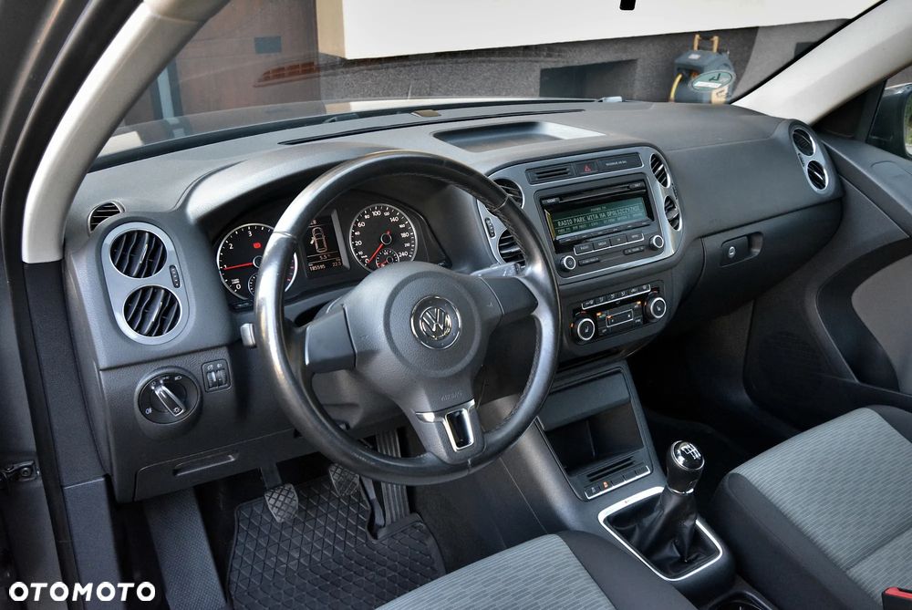 Volkswagen Tiguan 2.0 TDI DPF 4Motion BlueMotion Technology Trend & Fun - 9