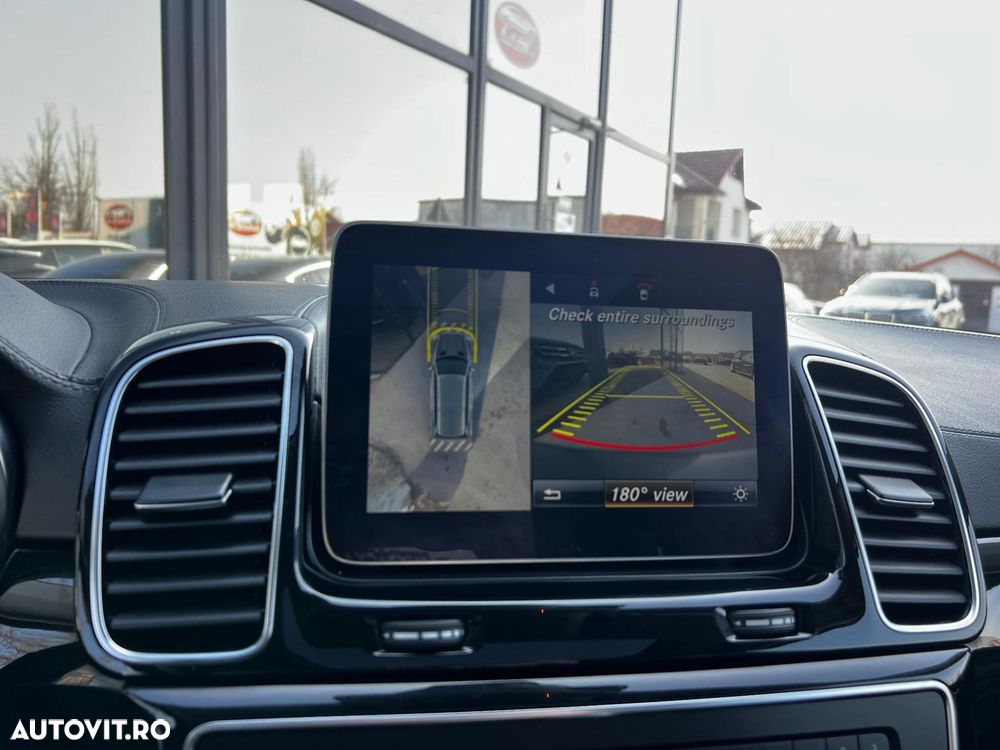 Mercedes-Benz GLS - 18