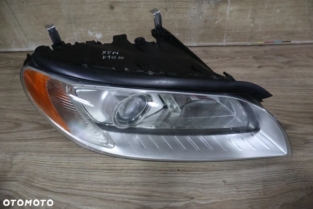VOLVO S80 II V70 III 3 XC70 07-14 LAMPA PRZÓD XENON PRAWA ORYGINAŁ EUROPA 31214348 KOMPLETNA - 2