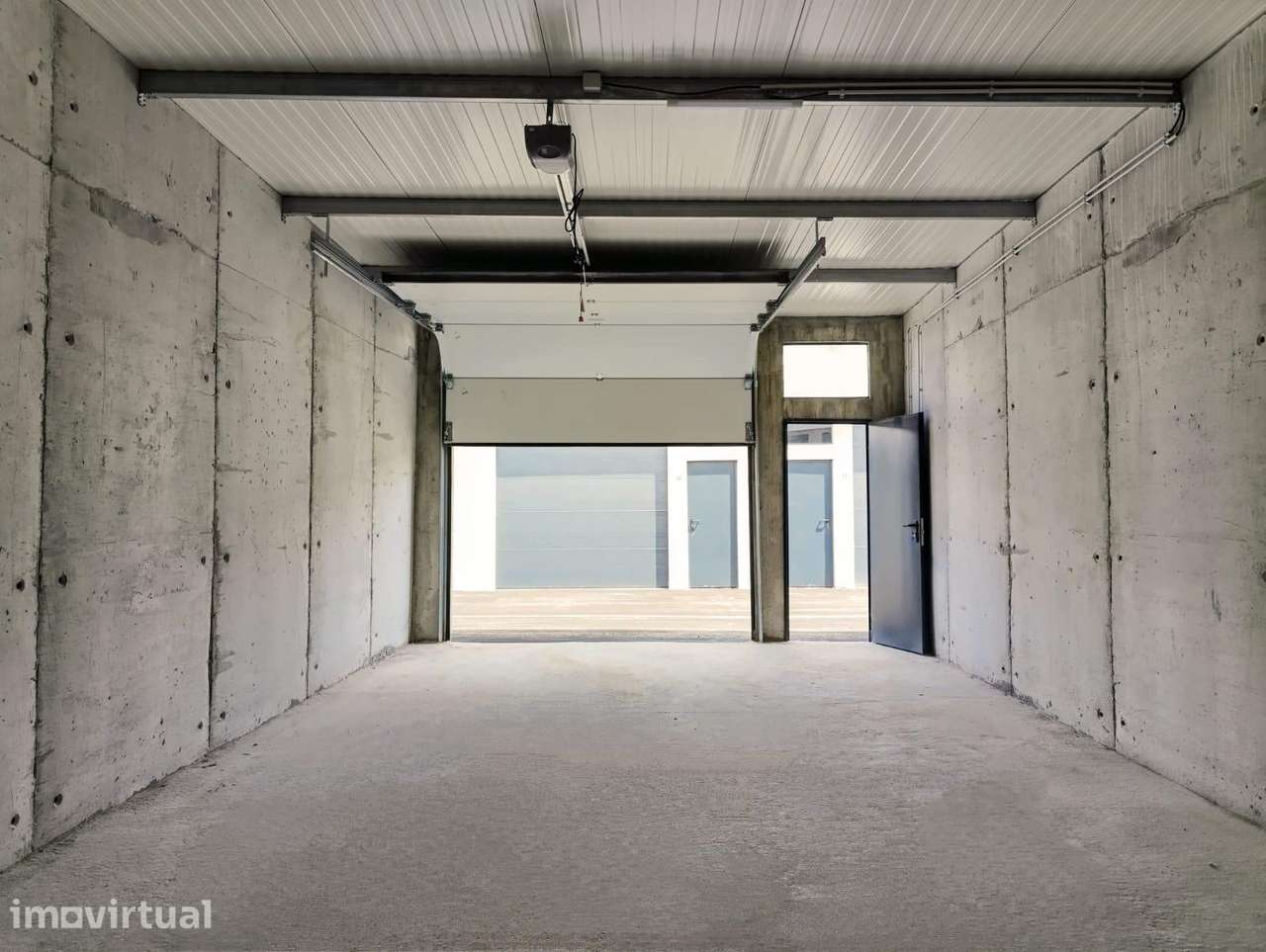 Armazém/Garagem Nova Condomínio Fechado  Bons Acessos- Torres Vedras - Grande imagem: 5/10