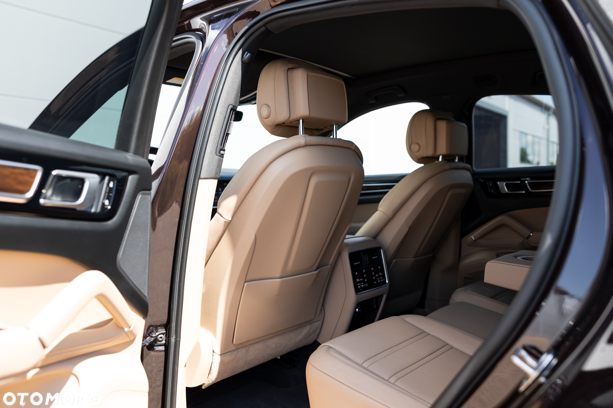 Porsche Cayenne - 11