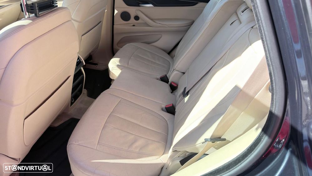 BMW X5 25 d sDrive Comfort 7L - 23
