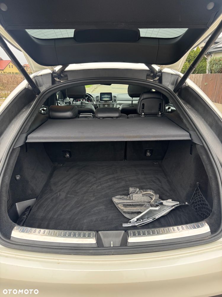 Mercedes-Benz GLE 350 d 4-Matic - 28