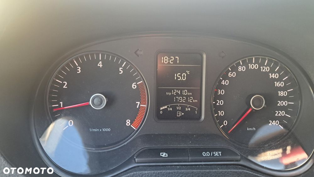 Volkswagen Polo - 8